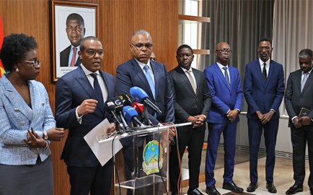 Executivo disponibiliza 50 mil milhões de kwanzas para empresas vandalizadas